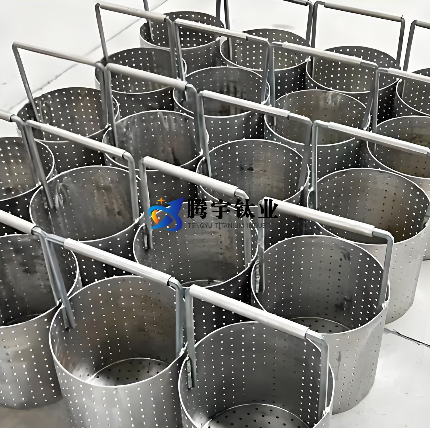 TA1/TA2/TA9/TC4鈦網藍的表面處理工藝與保養維護方案